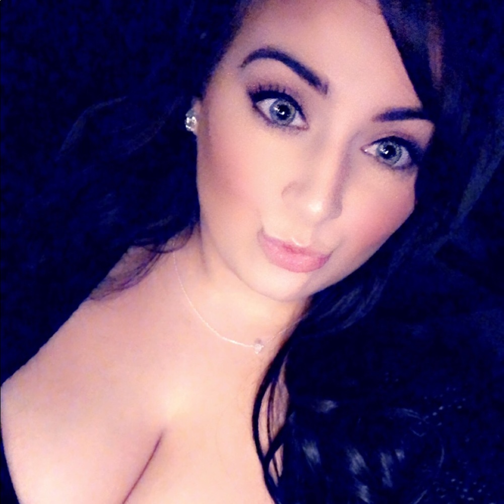 Meet your Posher, Sheena